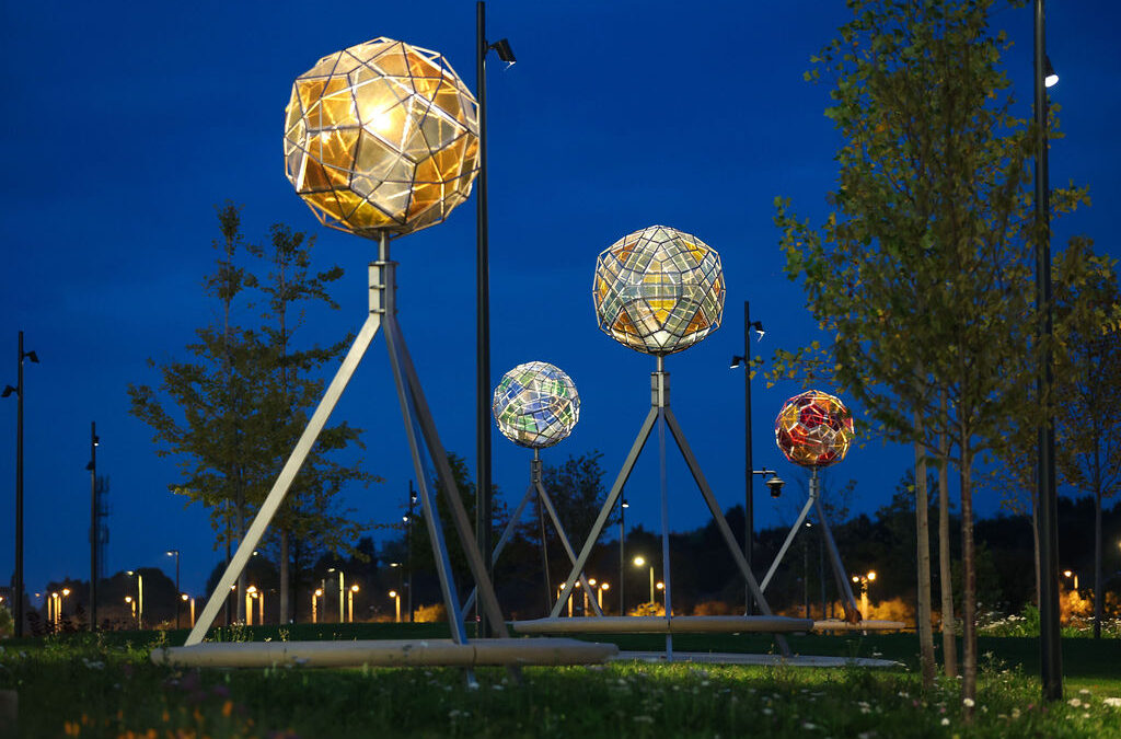 Olafur Eliasson’s first permanent public artwork in the UK unveiled at Oxford North
